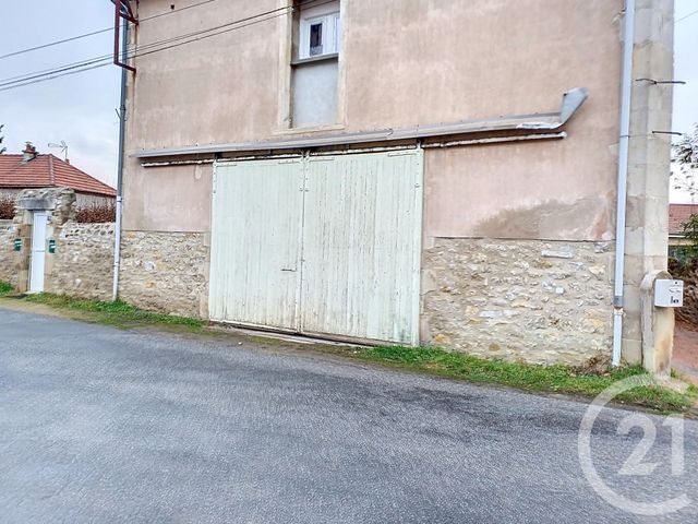 Parking à louer - 148 m2 - Gannat - 03 - AUVERGNE