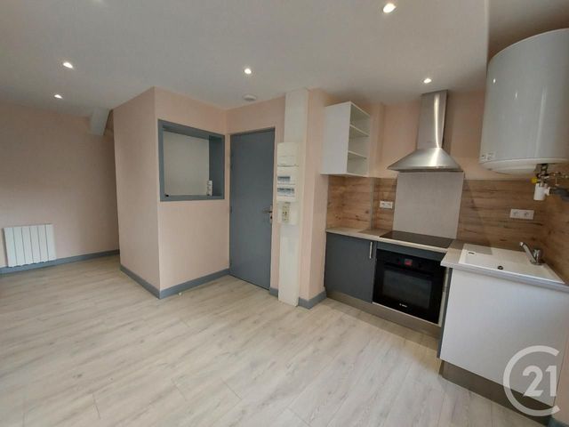 Appartement F1 à louer - 2 pièces - 29,60 m2 - Gannat - 03 - AUVERGNE