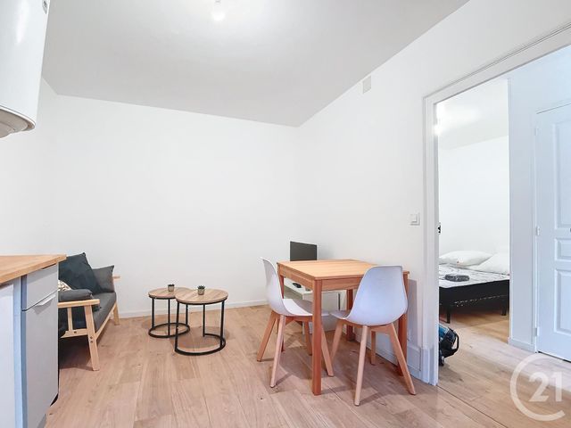 Appartement T2 à louer - 2 pièces - 26 m2 - Varennes Sur Allier - 03 - AUVERGNE